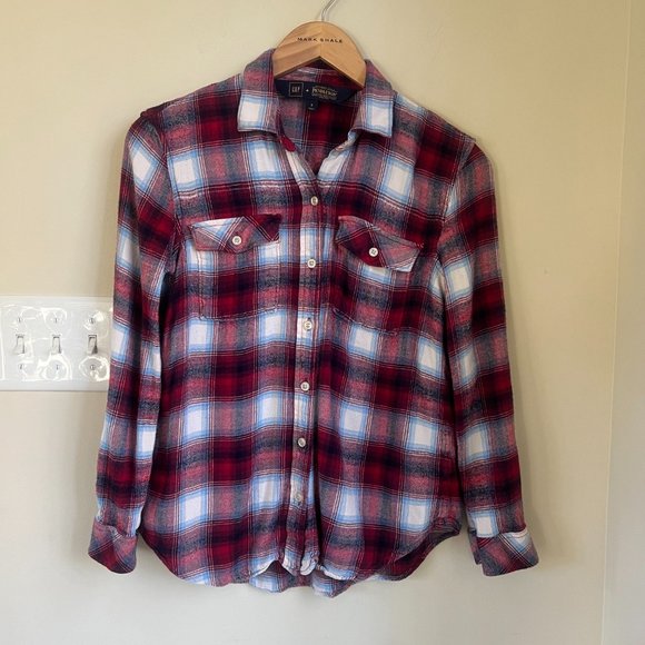 Gap + Pendleton Soft Flannel Long Sleeve Button Down Shirt, Red Plaid, Size S - Picture 2 of 9